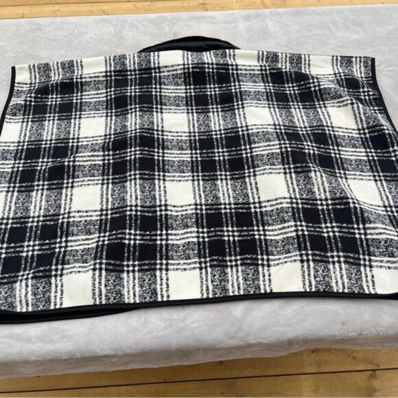 NWT Marina Luna Black & White Check Cape Faux Fur Collar - Picture 4 of 9